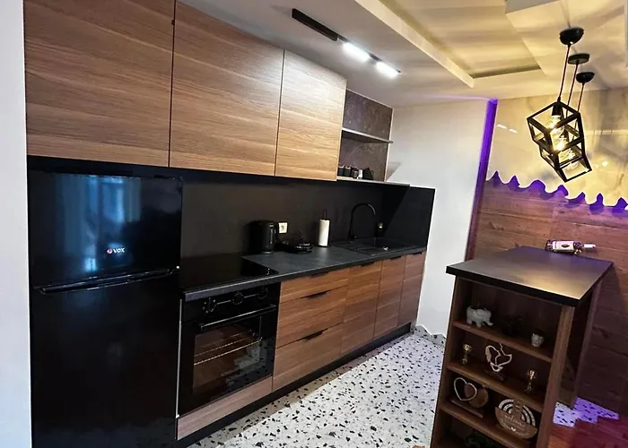 Apartman Astelliora Modern In Heart Of Old Town With Secure Parking